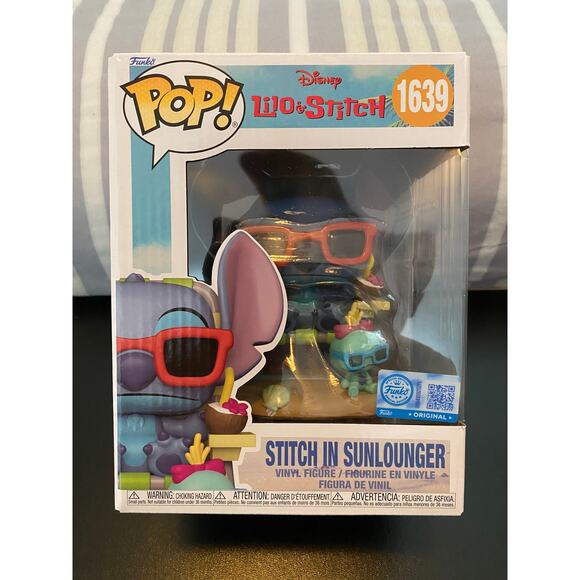 Funko Pop Disney: Lilo & Stitch - Stitch In Sunlounger - Picture 1 of 6